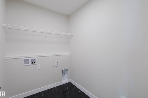 20632 43 Avenue, Edmonton, AB - Indoor With Storage