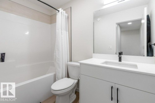 70 Westwind Drive, Spruce Grove, AB - Indoor Photo Showing Bathroom