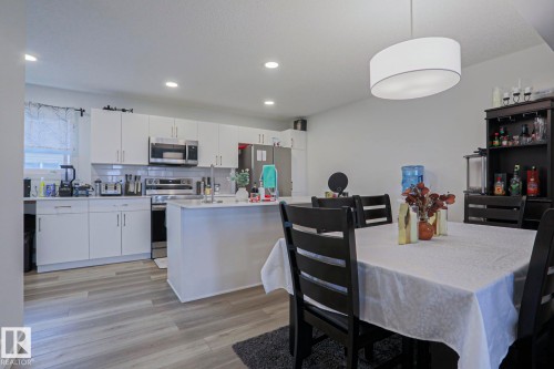 37 1530 Tamarack Boulevard, Edmonton, AB - Indoor