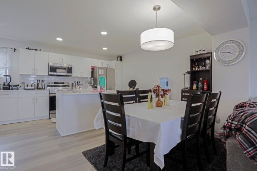 37 1530 Tamarack Boulevard, Edmonton, AB - Indoor