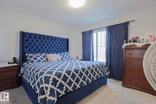 37 1530 Tamarack Boulevard, Edmonton, AB - Indoor Photo Showing Bedroom