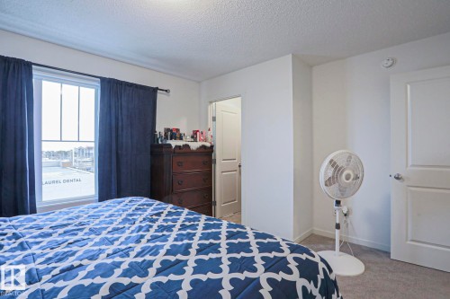 37 1530 Tamarack Boulevard, Edmonton, AB - Indoor Photo Showing Bedroom