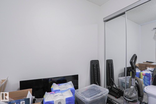 37 1530 Tamarack Boulevard, Edmonton, AB - Indoor