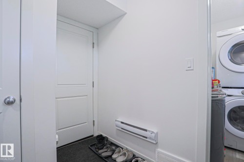 37 1530 Tamarack Boulevard, Edmonton, AB - Indoor Photo Showing Laundry Room