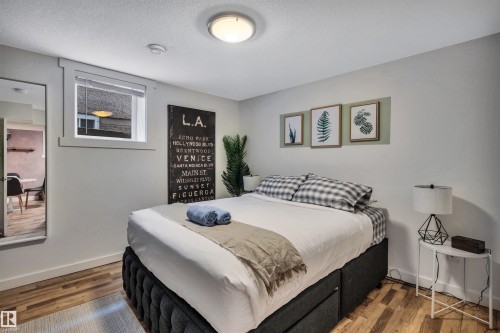 10430 148 Street, Edmonton, AB - Indoor Photo Showing Bedroom