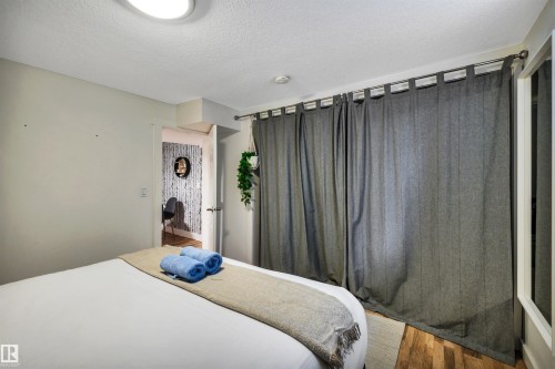 10430 148 Street, Edmonton, AB - Indoor Photo Showing Bedroom