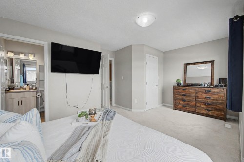 51 7503 Getty Gate, Edmonton, AB - Indoor Photo Showing Bedroom