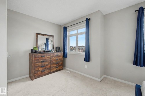51 7503 Getty Gate, Edmonton, AB - Indoor Photo Showing Bedroom