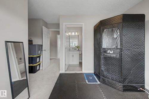 51 7503 Getty Gate, Edmonton, AB -  Photo Showing Other Room