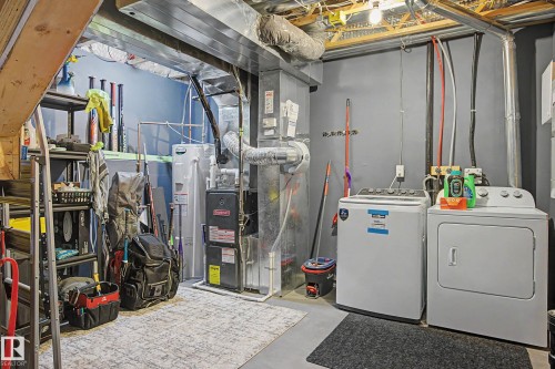 51 7503 Getty Gate, Edmonton, AB - Indoor Photo Showing Laundry Room
