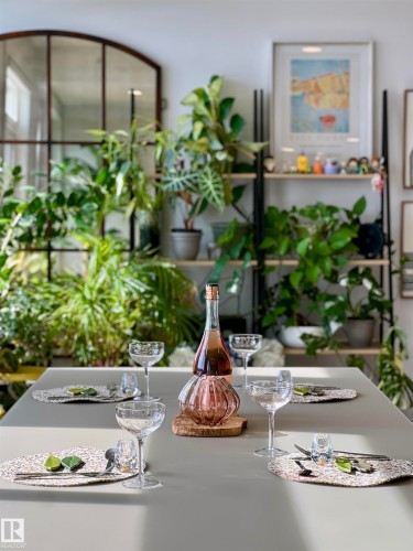 6055 King Landing Landing, Edmonton, AB - Indoor