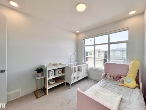 6055 King Landing Landing, Edmonton, AB - Indoor Photo Showing Bedroom