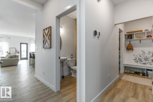 19147 22 Avenue, Edmonton, AB - Indoor