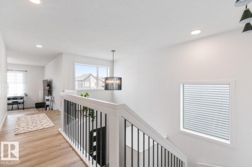 19147 22 Avenue, Edmonton, AB - Indoor Photo Showing Other Room
