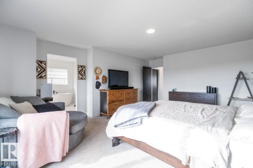 19147 22 Avenue, Edmonton, AB - Indoor Photo Showing Bedroom