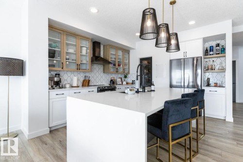 19147 22 Avenue, Edmonton, AB - Indoor Photo Showing Kitchen With Upgraded Kitchen