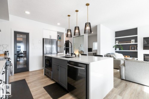 19147 22 Avenue, Edmonton, AB - Indoor Photo Showing Kitchen With Upgraded Kitchen
