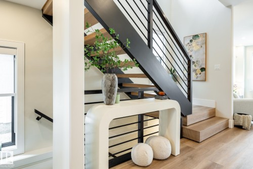 9503 142 Street, Edmonton, AB - Indoor