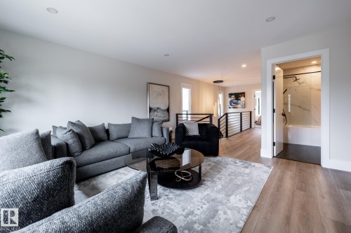 9503 142 Street, Edmonton, AB - Indoor Photo Showing Living Room