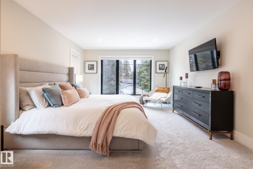 9503 142 Street, Edmonton, AB - Indoor Photo Showing Bedroom