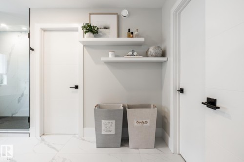 9503 142 Street, Edmonton, AB - Indoor