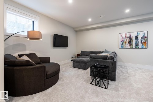 9503 142 Street, Edmonton, AB - Indoor