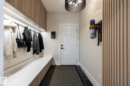 9503 142 Street, Edmonton, AB - Indoor