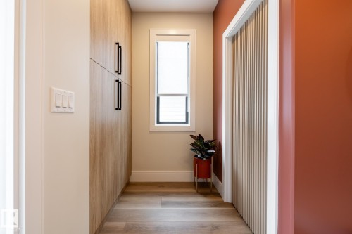 9503 142 Street, Edmonton, AB - Indoor Photo Showing Bathroom