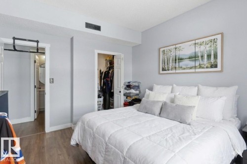 11 1179 Summerside Drive, Edmonton, AB - Indoor Photo Showing Bedroom