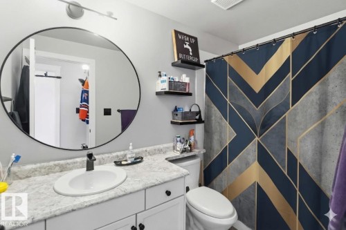 11 1179 Summerside Drive, Edmonton, AB - Indoor Photo Showing Bathroom