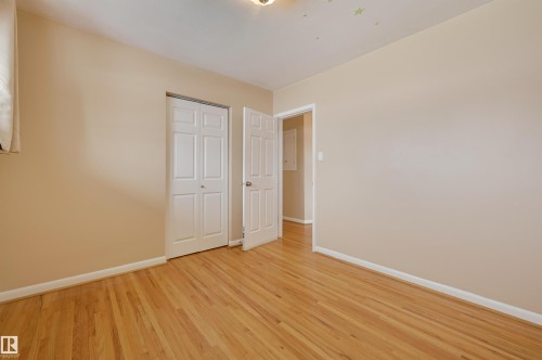 15914 92A Avenue, Edmonton, AB - Indoor Photo Showing Other Room