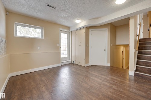 15914 92A Avenue, Edmonton, AB - Indoor Photo Showing Other Room