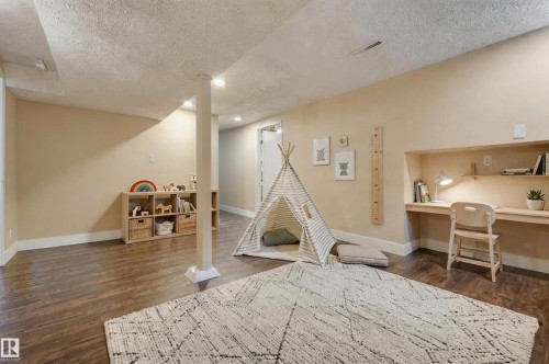 15914 92A Avenue, Edmonton, AB - Indoor