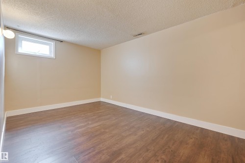 15914 92A Avenue, Edmonton, AB - Indoor Photo Showing Other Room