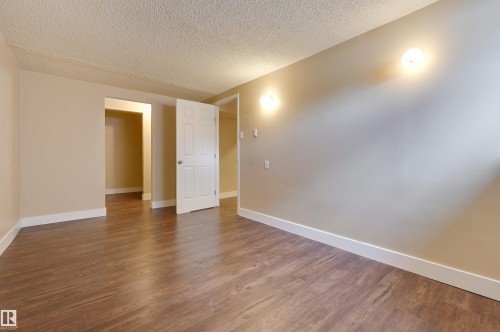 15914 92A Avenue, Edmonton, AB - Indoor Photo Showing Other Room