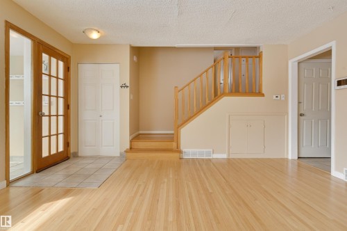 15914 92A Avenue, Edmonton, AB - Indoor Photo Showing Other Room