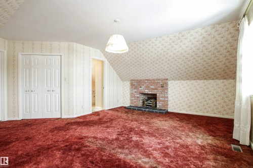 9539 88 Avenue, Edmonton, AB - Indoor