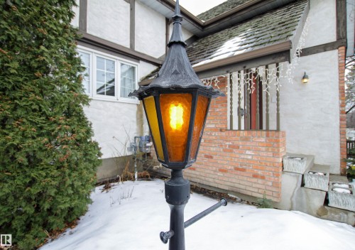 9539 88 Avenue, Edmonton, AB - Outdoor With Exterior