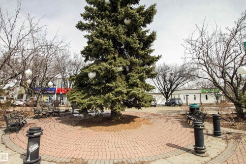 9539 88 Avenue, Edmonton, AB - Outdoor