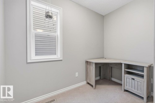 664 Secord Boulevard, Edmonton, AB - Indoor Photo Showing Other Room