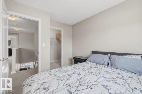 664 Secord Boulevard, Edmonton, AB - Indoor Photo Showing Bedroom