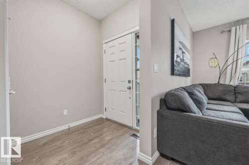 664 Secord Boulevard, Edmonton, AB - Indoor