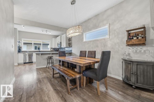 664 Secord Boulevard, Edmonton, AB - Indoor Photo Showing Dining Room