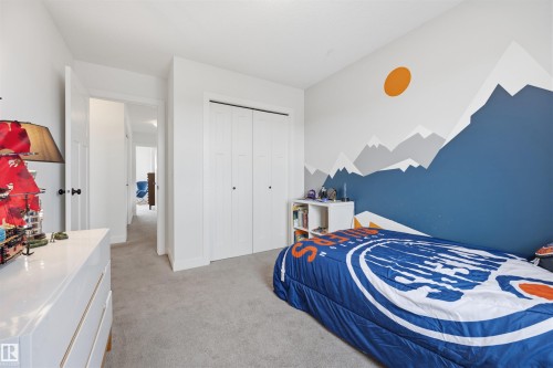 7123 Cardinal Way, Edmonton, AB - Indoor Photo Showing Bedroom