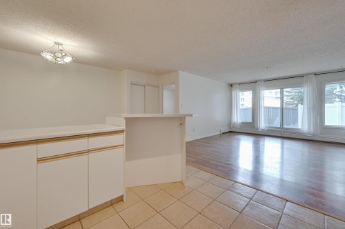 106 11915 106 Avenue, Edmonton, AB - Indoor Photo Showing Other Room