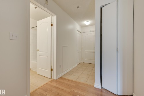 106 11915 106 Avenue, Edmonton, AB - Indoor Photo Showing Other Room