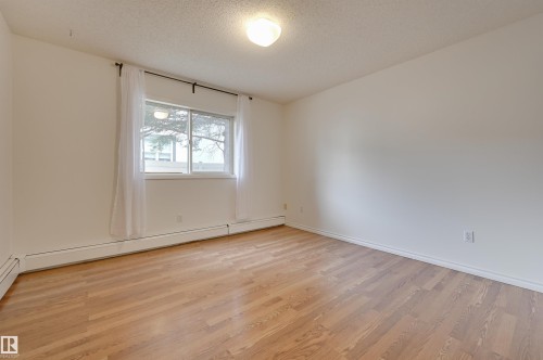 106 11915 106 Avenue, Edmonton, AB - Indoor Photo Showing Other Room