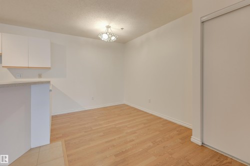 106 11915 106 Avenue, Edmonton, AB - Indoor Photo Showing Other Room