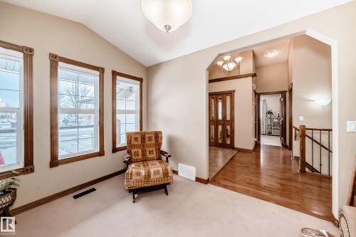 9 Linksview Cv, Spruce Grove, AB - Indoor Photo Showing Other Room