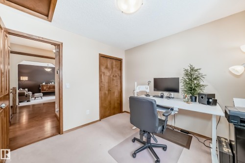 9 Linksview Cv, Spruce Grove, AB - Indoor Photo Showing Office